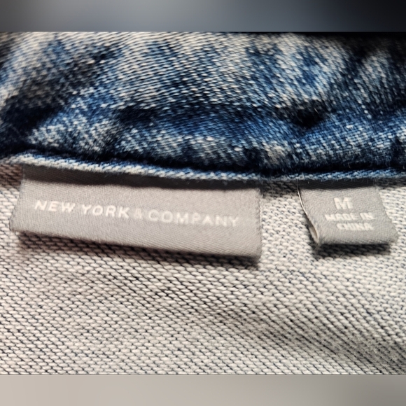 Very Good Condition New York And Company Woman’s Denim Jean Jacket Size M - Picture 7 of 7